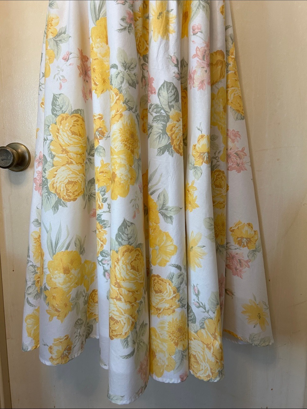 Wayf White Floral Corset Midi Dress with Yellow Roses size S - Picture 5 of 13